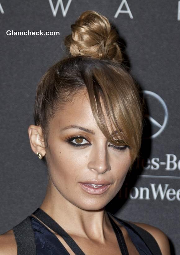 Nicole Richie Sports Top Knot with Side-Swept Bangs