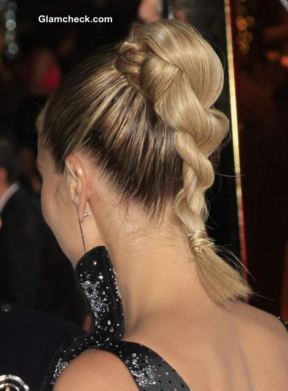 Heidi Klum in a Double Twisted Ponytail at the Peoples Choice Awards 2014