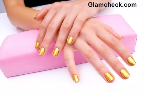 Golden Nail Art DIY