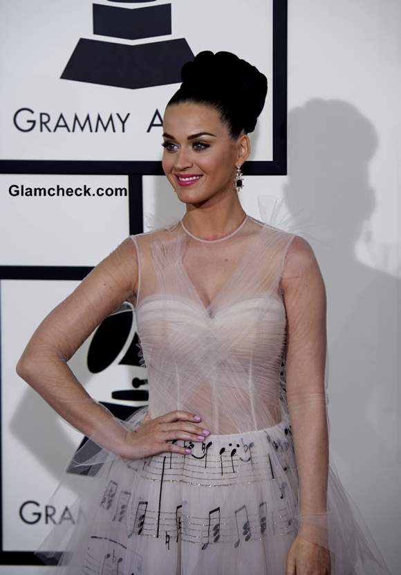 Katy Perry Wows in Valentino Gown at 59th Grammy Awards