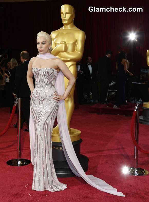 Lady Gaga in Atelier Versace at Oscars 2014