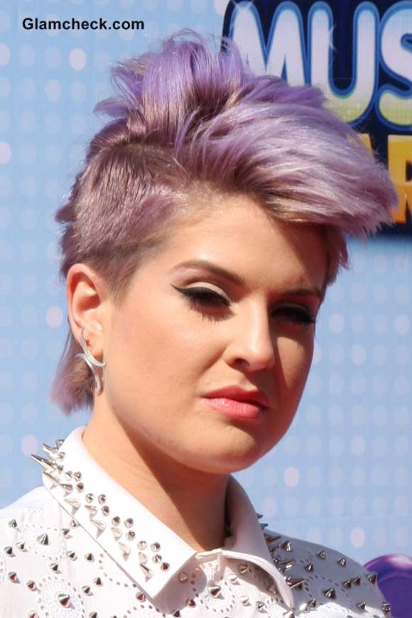 Kelly Osbourne New Pixie Mohawk at Radio Disney Music Awards 2014