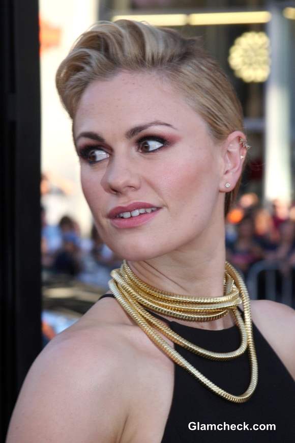 Anna Paquin Rocks Statement Gold Necklace at True Blood Season 7 Premiere