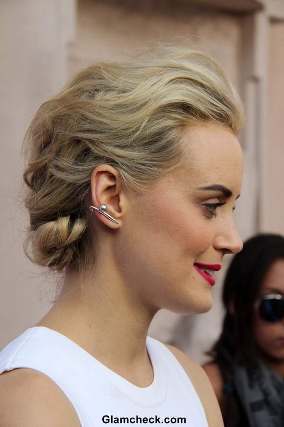 Taylor Schilling Hairstyle 2014