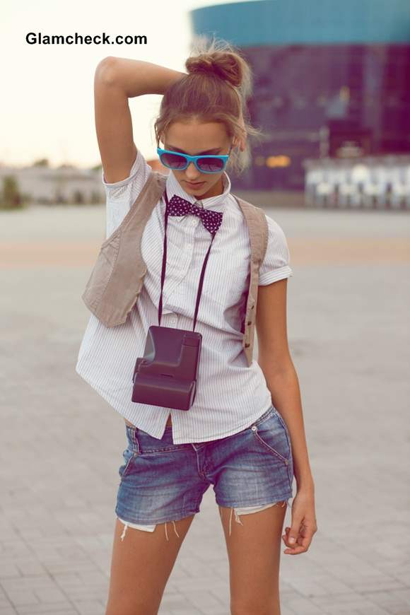 Free Photo  Hip hop african american girl on sunglasses and jeans shorts  casual street fashion portrait of black woman