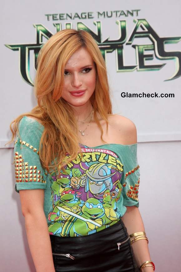 Bella Thorne Makes Nerdy Tees Look Cool at the Ninja Turtles