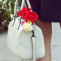 Jazz up your Bag with Flowers