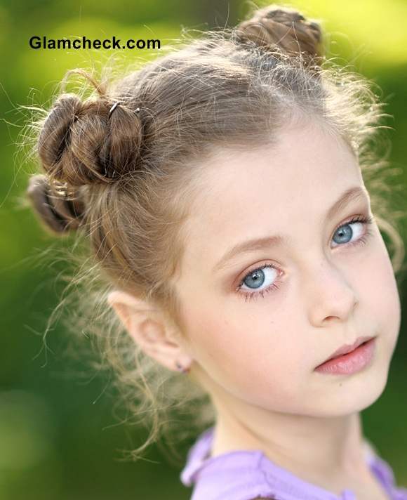 Little Girls Hairstyles Multiple Mini Buns