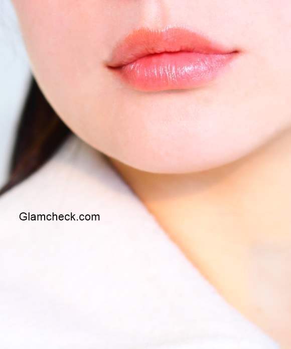 How to Get Your Lips Back to Their Natural Colour