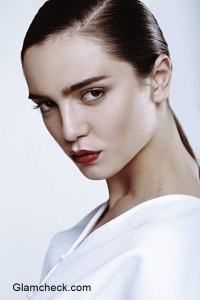 Glamcheck Fall Makeup 2015 Trend – Natural face and Mulberry Lips