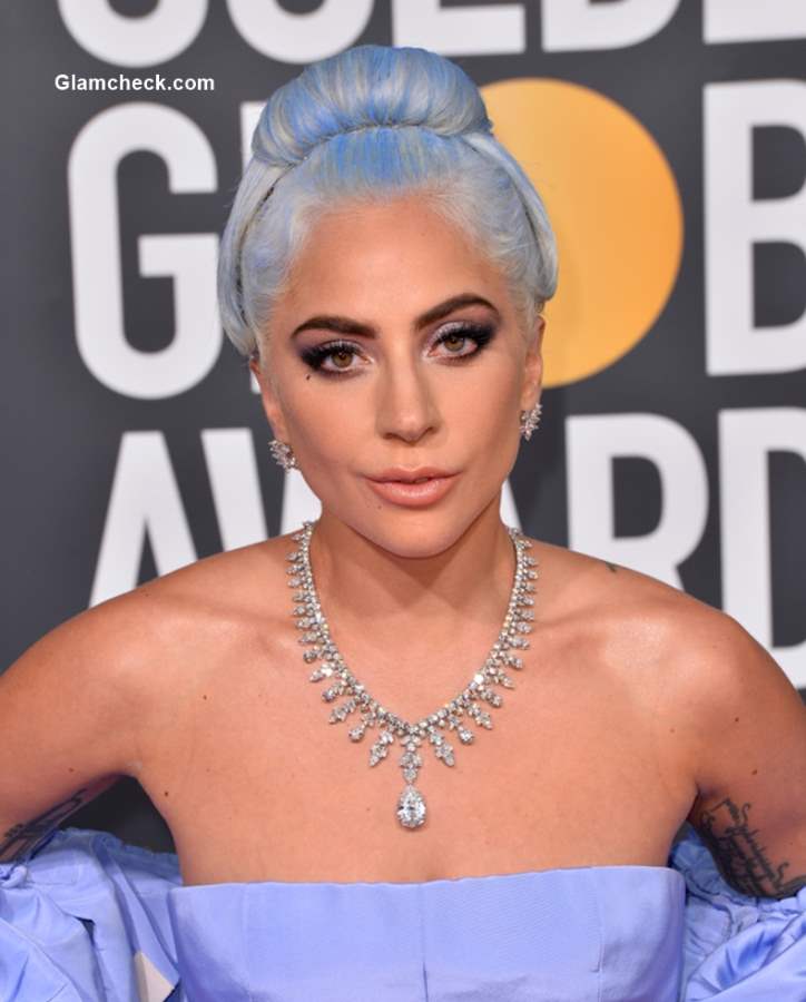 Lady Gaga Blue hair 2019 Golden Globe Awards