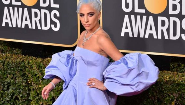 Lady Gaga Blue hair at 2019 Golden Globe Awards