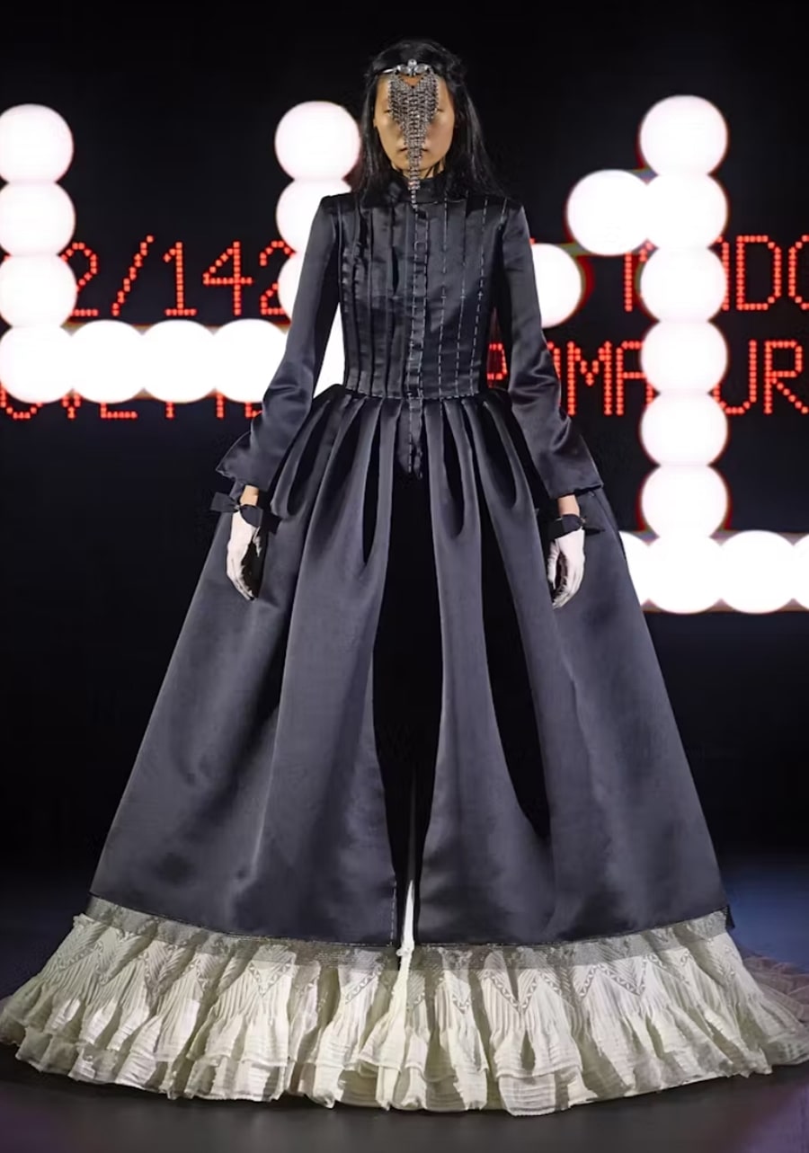 Valentino Spring 2025 Couture