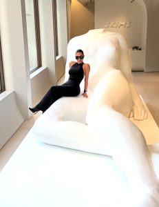 Kim Kardashian in black dress skims chicago store