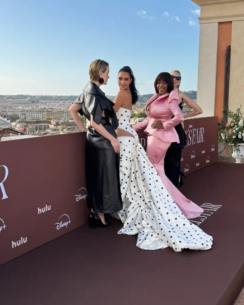 Kim Kardashian posing with All’s Fair co-stars Sarah Paulson, Niecy Nash-Betts and Naomi Watts