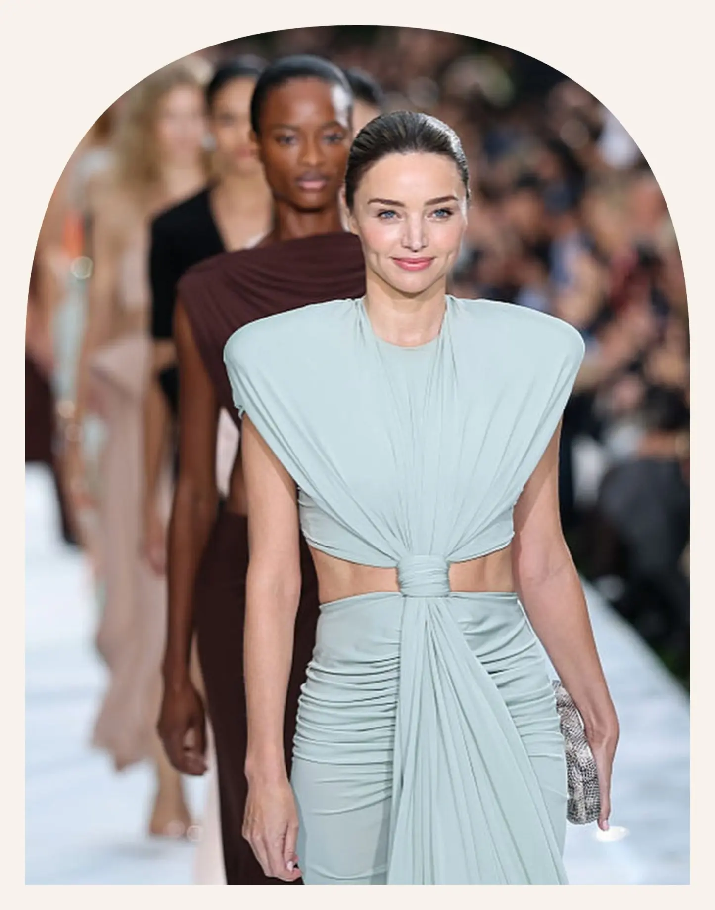 Miranda Kerr Returns to the Runway for Stella McCartney