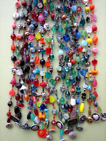 How to Choose an Anklet: Styles, Pairings and Getting the Length Right