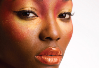 Make-up shades suited to a warm skin tone
