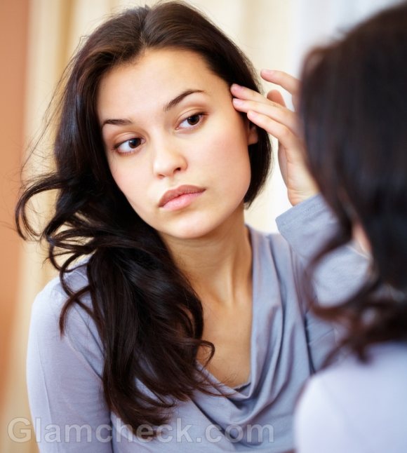 Premature Hair Graying : Symptoms, Causes & Treatment