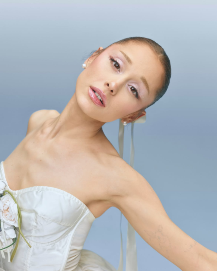 Ariana Grande’s r.e.m. beauty Launches En Pointe Holiday Collection